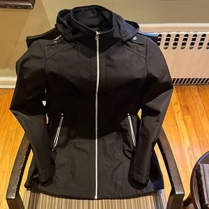 Women’s size small water resistant and wind proof coat
